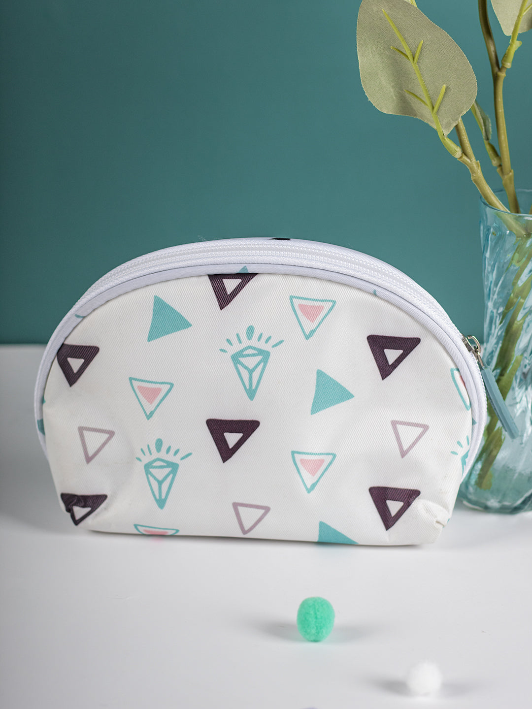 VON CASA Travel Toiletries Pouch - D Shape, White