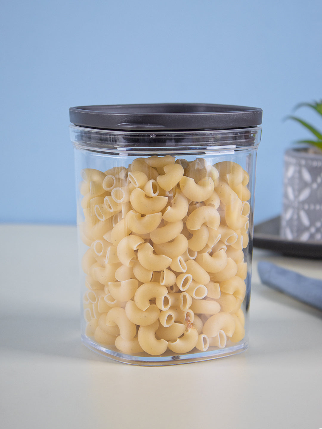 VON CASA Kitchen Cabinet Medium Airtight Plastic Containers - Black, Transparent