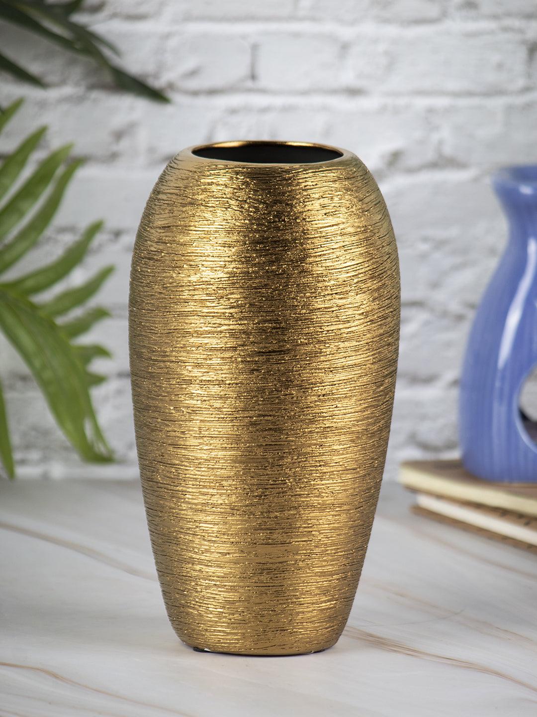 VON CASA Ceramic Gold Oval Shaped Vase - VON CASA