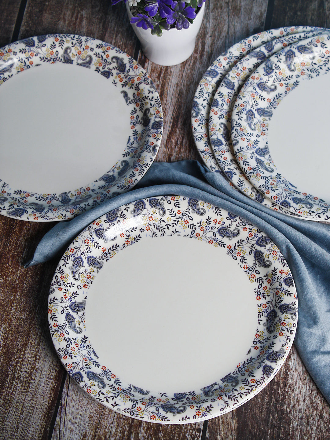 VON CASA Melamine White Quarter Plate - Set of 6,- White