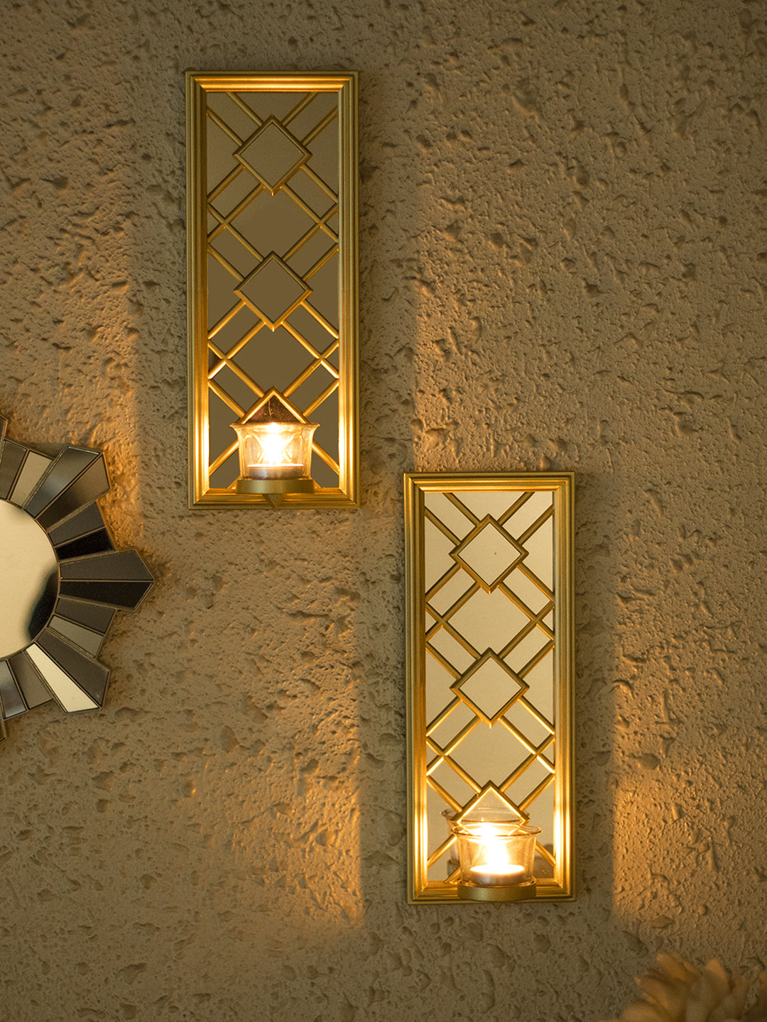 VON CASA Decorative Vertical Wall Sconce Candle Holder