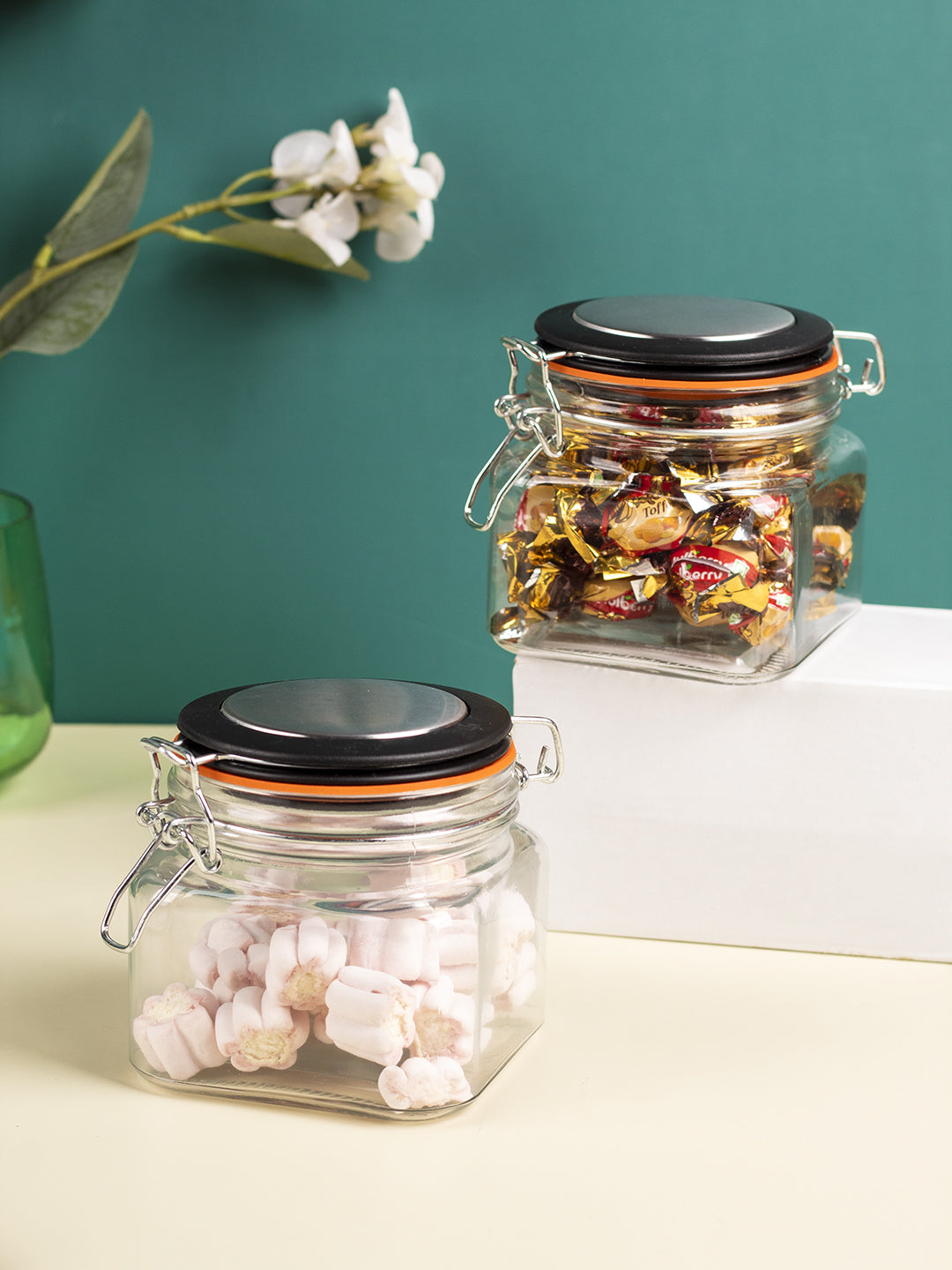 Glass Jar With Airtight Lid Pack Of 2 Pcs - (Each 600 Ml)