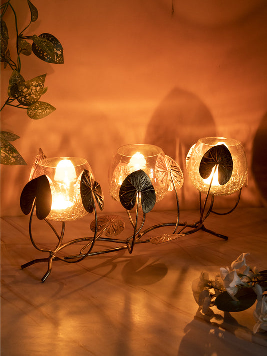VON CASA Metal Big Leaf Luxurious Design base with 3 Crackle Golden Glass Votive