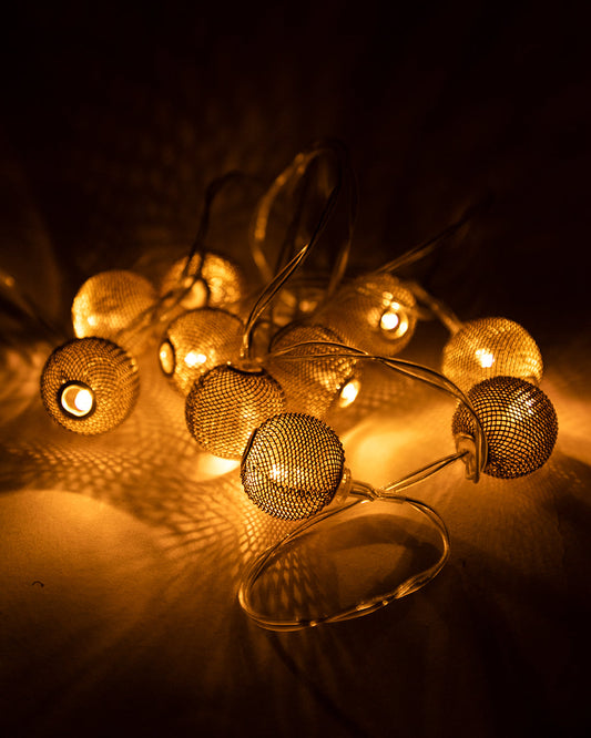 VON CASA LED String Lights, Golden Ball, for Decoration, Battery Operate, Golden, Iron