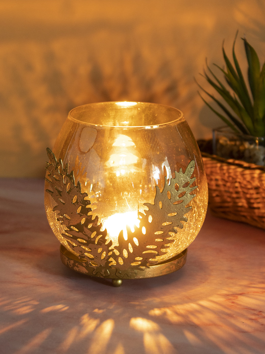 Lighting Table Decorative Leaf Votive Candle Holder, Golden, Iron