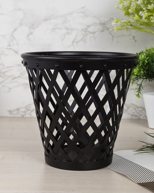 VON CASA Floor Planter, Black, Mild Steel