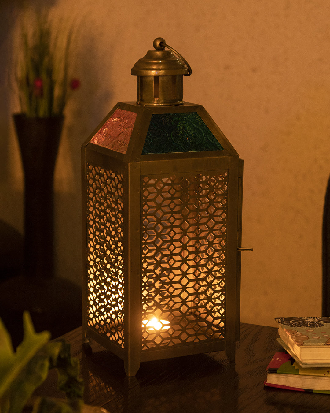 VON CASA Lantern, Diamond Style Cutwork, T-Light Candle Holder Lamp, Gold Finish, Small, Mild Steel