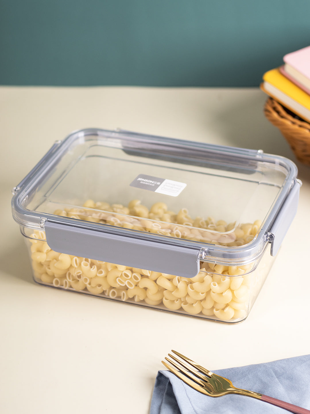 VON CASA Medium Plastic Air Tight Container - Transparent