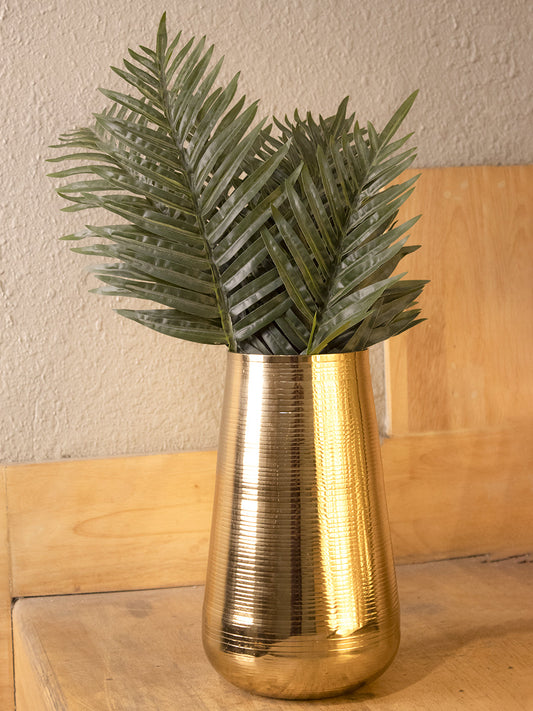 Decorative Modern Gold Metal Table Ribbed Flower Shape Vase for Festive Décor